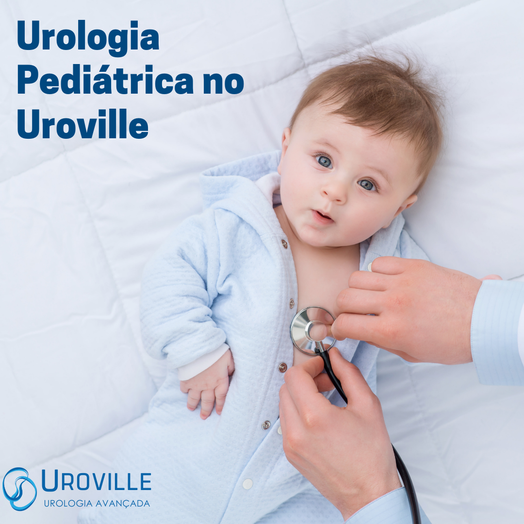 Bebê numa consulta de Urologia Pediátrica