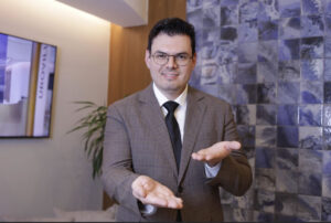 Especialista em Cálculo Renal em Curitiba Dr. Matheus Henrique Lima Pupulin