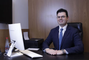 Urologista Especialista em Cálculo Renal Curitiba